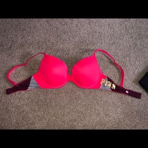 PINK bra
